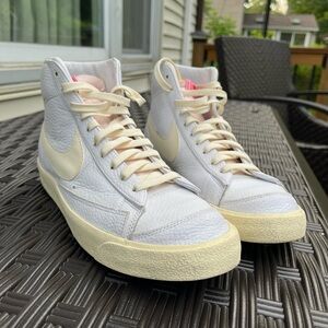 Nike Trailblazers Mid 77 “Popcorn”